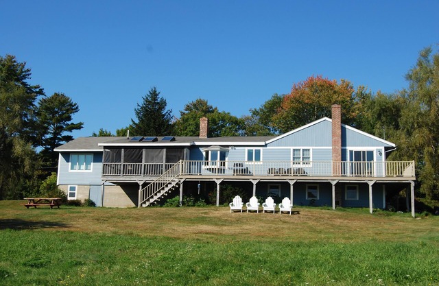 Charming home on Montsweag Bay.