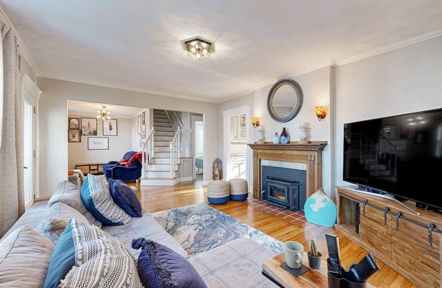 Charming home with deck- walkable to transit, shops & restaurants