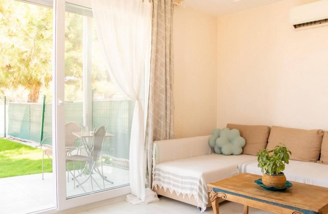 Charming House Close to Beach in Cesme