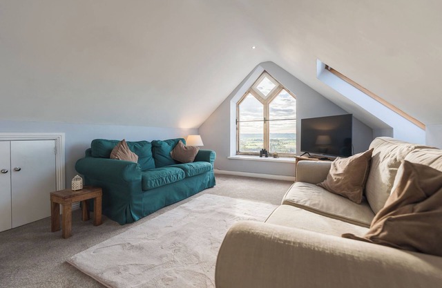 Charming House near Cheddar with Spectacular Views