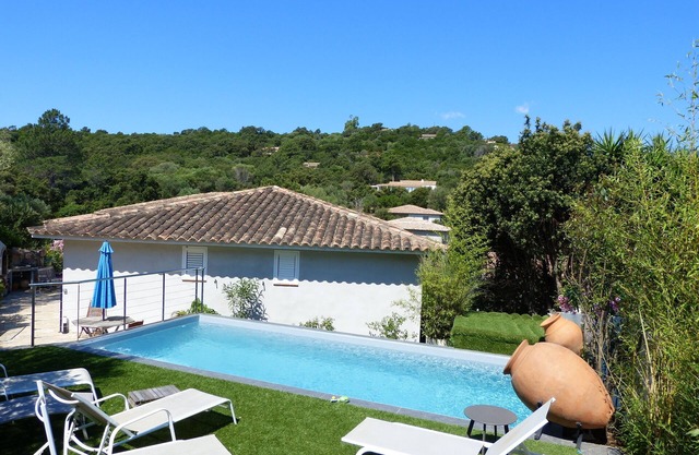 Charming house with swimming pool near beach and shops.