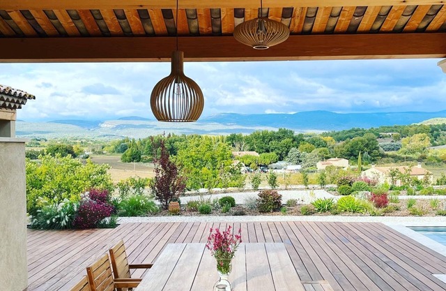 Charming Luberon-Provence villa with stunning view