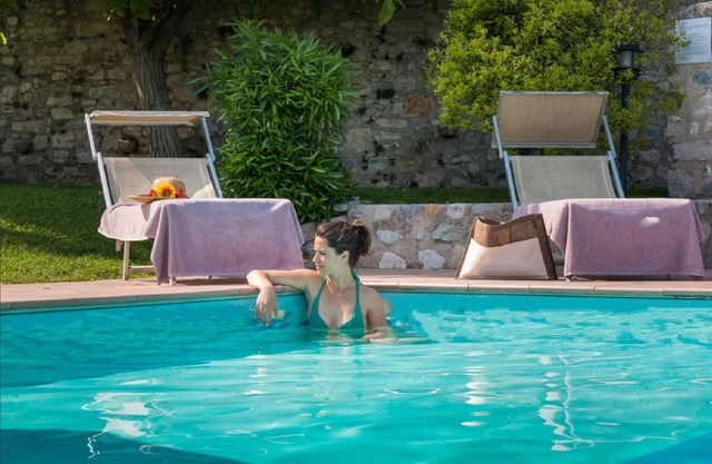 Charming Luxury Villa: Exclusive use and independent swimming
