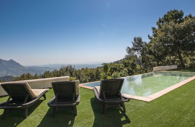 Charming luxury villa with amazing views