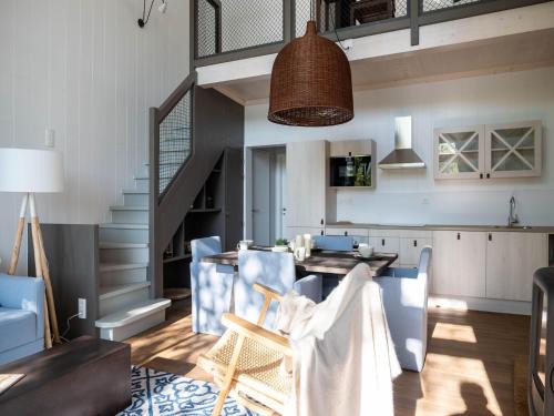 Charming Mansion with Pools, cleaning included