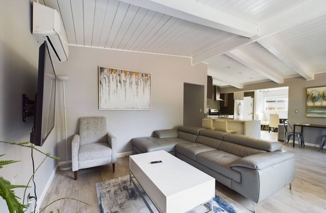 Charming Menlo Park 4BR w/Backyard, nr Trail & Shuttle, by Blueground
