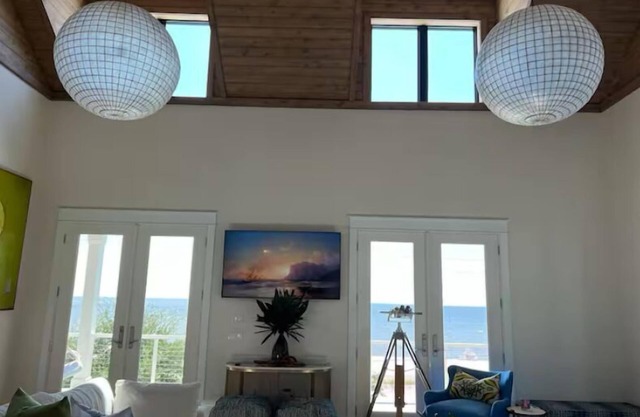 Charming, newly built, beachfront 3-bedroom house in wonderful Waveland