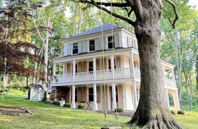 Charming & newly restored farmhouse tucked away in nature