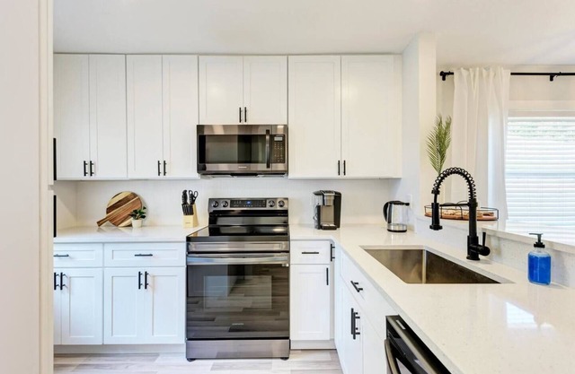 Charming Osprey Home