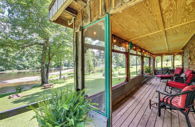 Charming Parsons Cabin w/Grill on the Cheat River