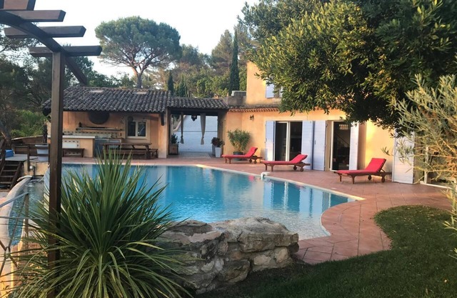 Charming Provencal Villa with Exclusive Privacy