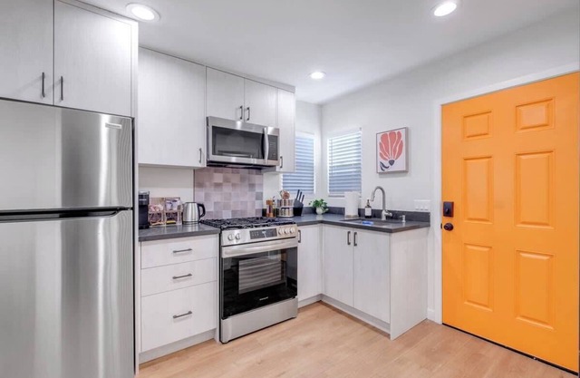 Charming Renovated Retreat