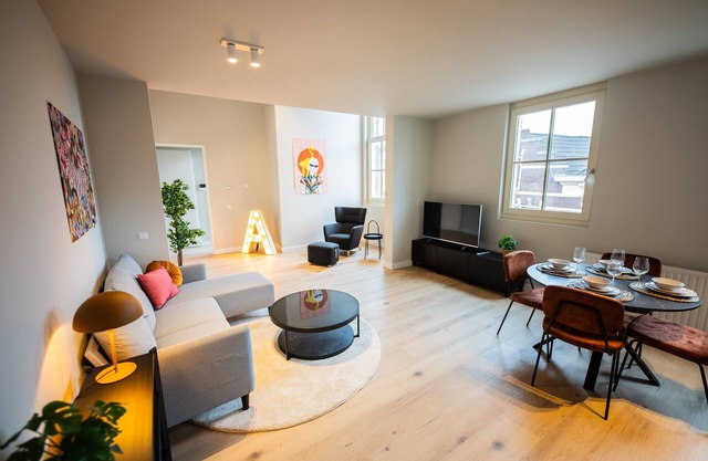 Charming Retreat 3BDR Apartment PKB