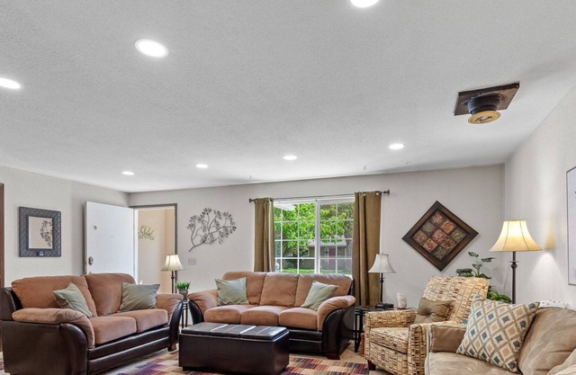 Charming Retreat Near Trails w/Hot Tub & Games!