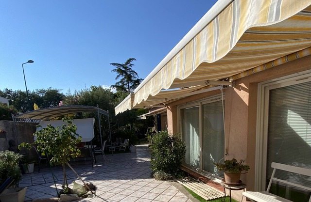Charming single storey villa, sun, shading, for 6 people, pets allowed