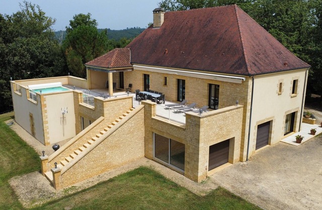 Charming stone villa with pool near SARLAT