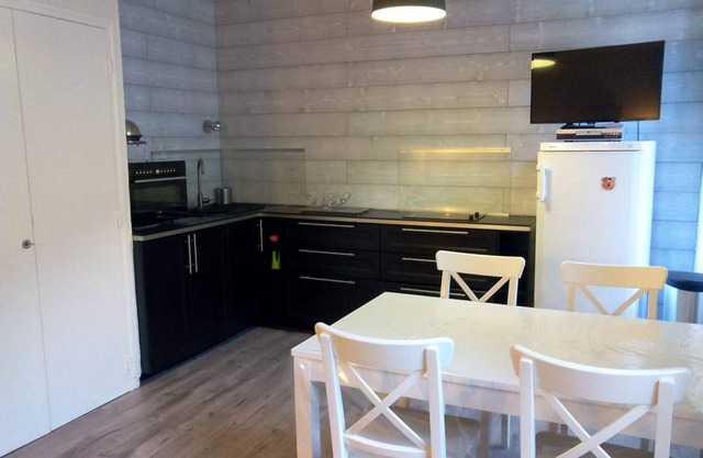 Charming Studio, 4 Sleepers, Central Location, Cauterets, Free Parking, Modern Amenities
