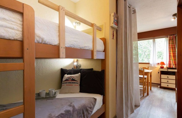 Charming Studio for 4 in Saint Lary with Free WiFi, Balcony, Jacuzzi, Gym, and Sauna