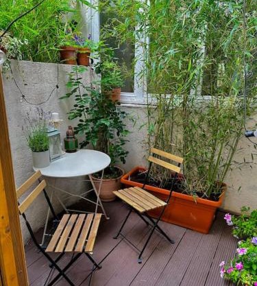 Charming studio in a courtyard in Paris