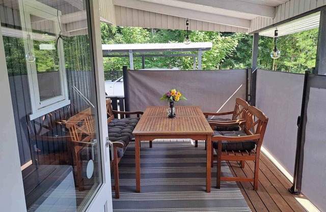 Charming summer house on natural grounds