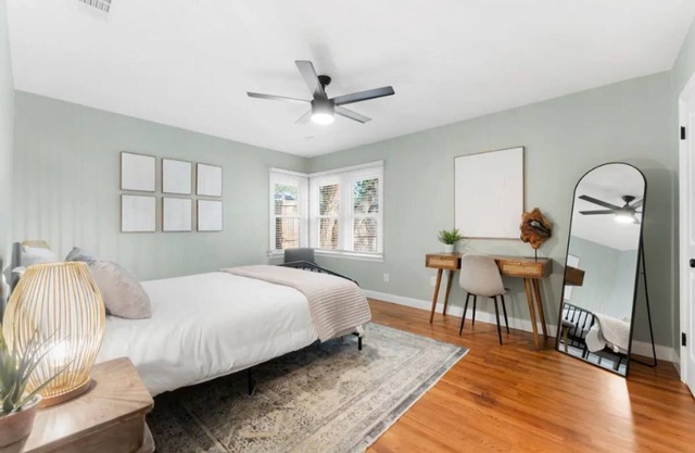 Charming Tech Terrace Bungalow~Walk to JB Coffee, Campus & Dog Park!