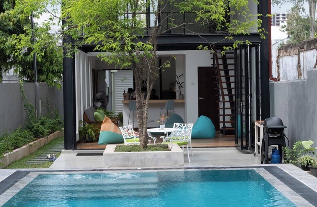 Charming tiny home in Colombo, Sri Lanka with private swimming pool
