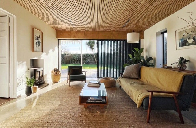 Charming Town House With Garden & Sea View