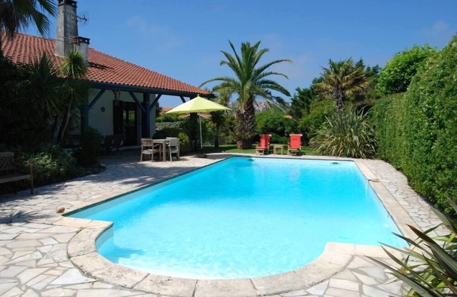 Charming traditional Basque house with private garden and swiming pool.
