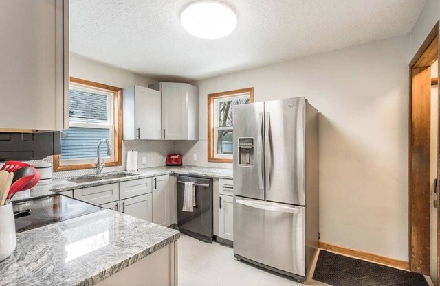 Charming University Cottage, Prime Location