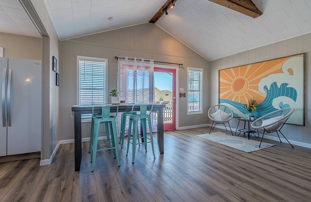 Charming updated Surfside home with firepit - only 2 min walk to the beach!