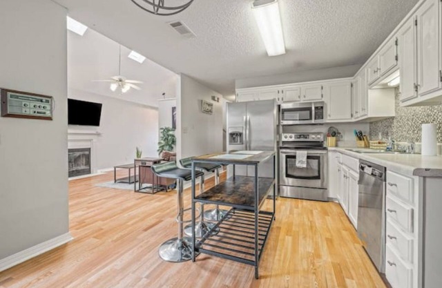 Charming urban family home near beaches & downtown