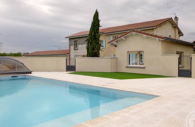 Charming Vacation Homes with Pool and Jacuzzi in Chalain-le-Comtal