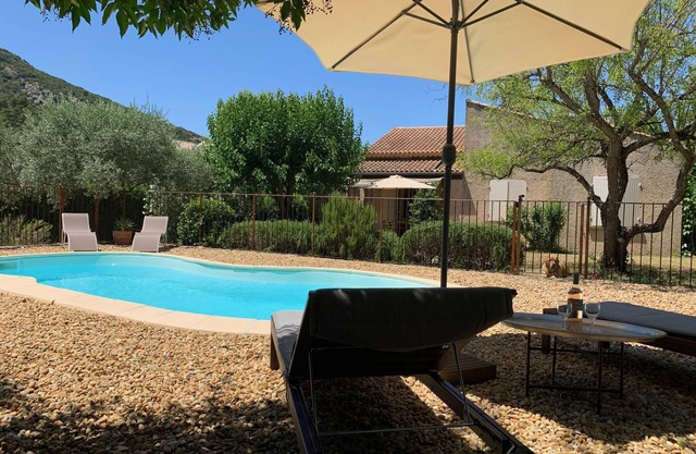 Charming Villa on a 1000 m² garden, private pool, Avignon, Luberon