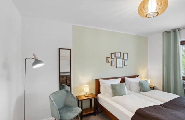 Charysma: Winter garden | massage armchair | electric fireplace | parking spaces