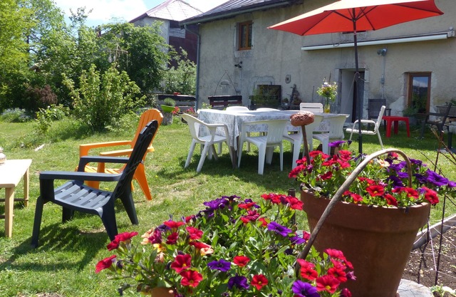 CHATBLANC cottage warm comfortable - quiet land with unobstructed view