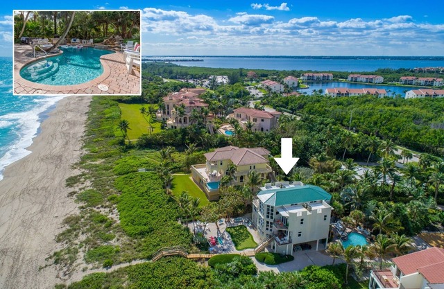 Chateau de la Mer: Gated Fla Beach Estate w/heated pool, hot tub, elevator.