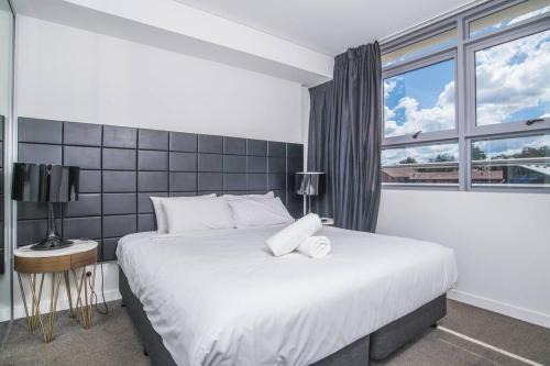 Chatswood Modern hotel 2BR APT
