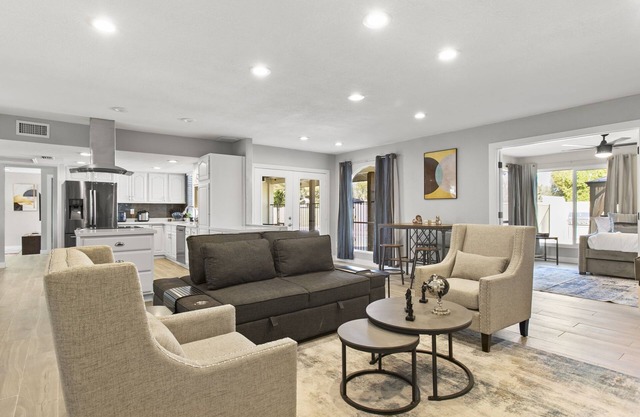 Cheerful Spacious Tempe Fun Home Pool Games ASU