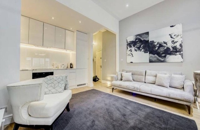 Chelsea - 2Bed Apartment - sleeps 4 - Pet Friendly