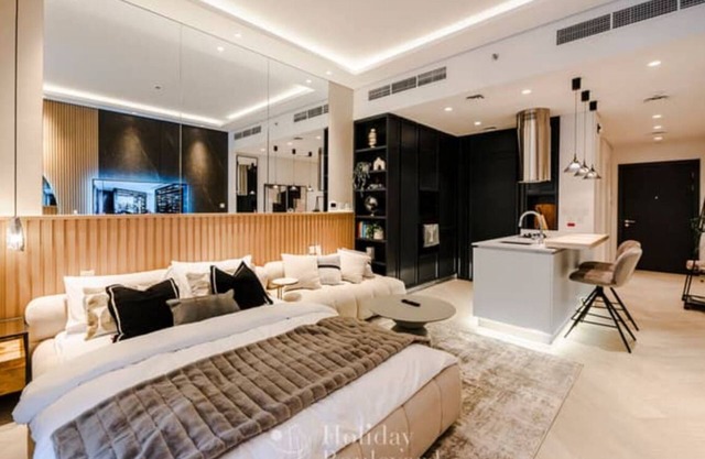 Chic studio apartment with AC, fitness room in wonderful Sohba Hartland Dubai