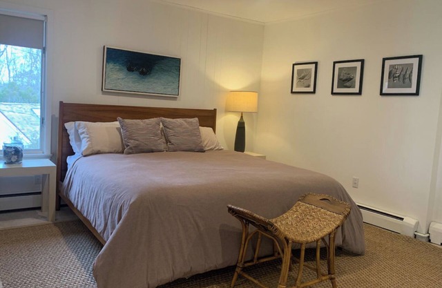 Chic 1 bedroom water view apt. with pool for summer and beyond