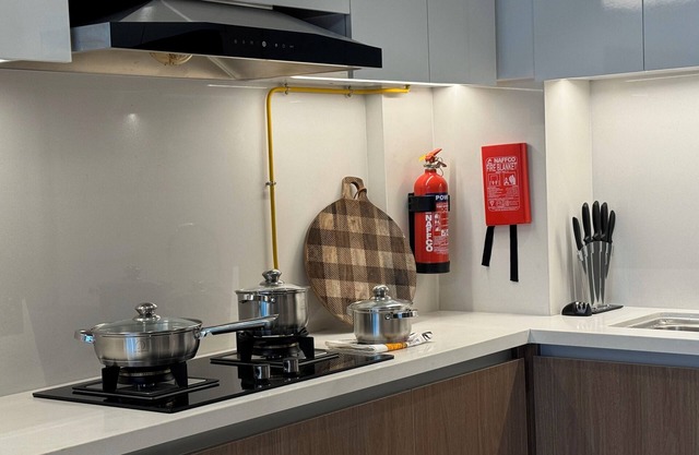 Chic 1-bedroom with WiFi and fitness room in lovely West Furjan Dubai community