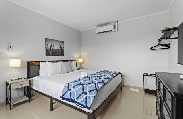 Chic 1BR Retreat | Walk to Aruba’s Best Resorts & Beach