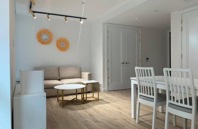 Chic city retreat one bedroom flat