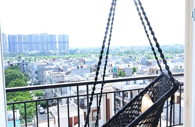 Chic 3-bedroom apartment with WiFi, AC in superb location near to Mohali Airport
