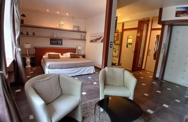 Chic loft in the heart of Orange