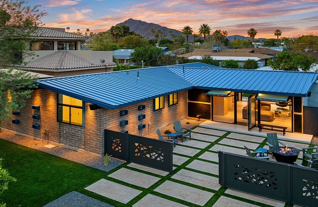 Chic Old Town Villa with Plunge Pool & Fire Features in Walkable Location