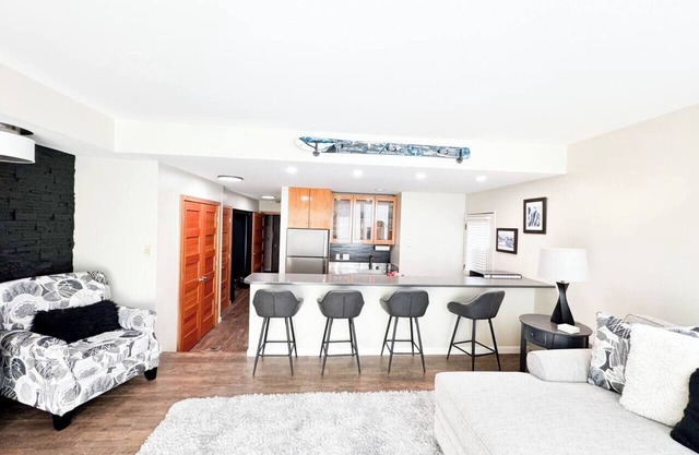 Chic Slopeside Ground Floor Condo - 1 Bdrm