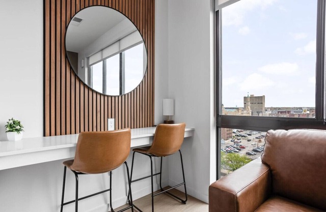 Chic Studio in Downtown Indy | Walkable Location