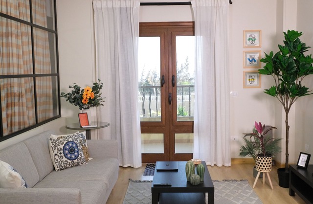 Chic Urban Escape| 1BR Apt. with all amenities by Ramatan Hospitality.